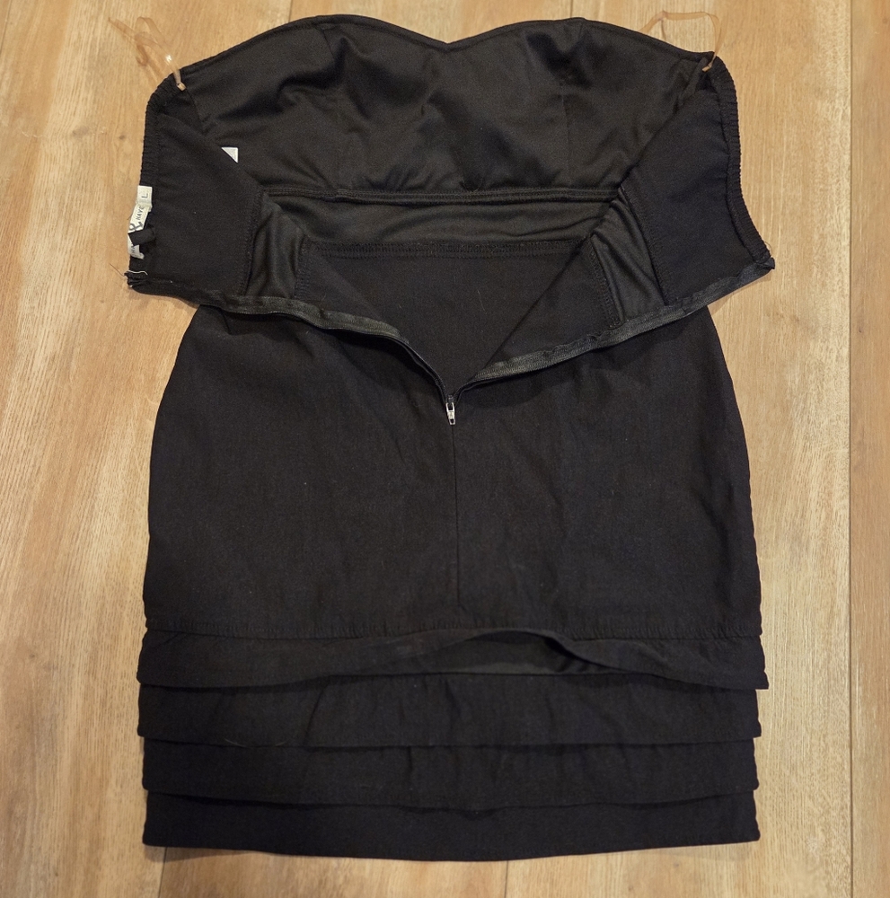 LIL BLACK DRESS!!! - Picture 5 of 6
